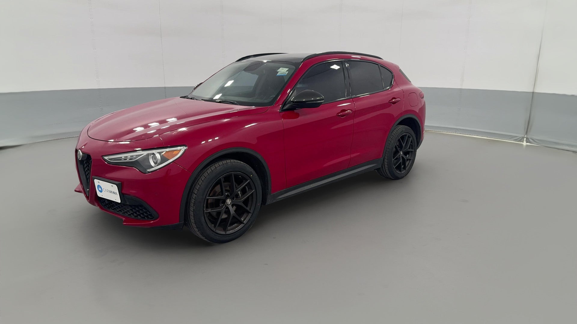 2019 Alfa Romeo Stelvio vehicle photo