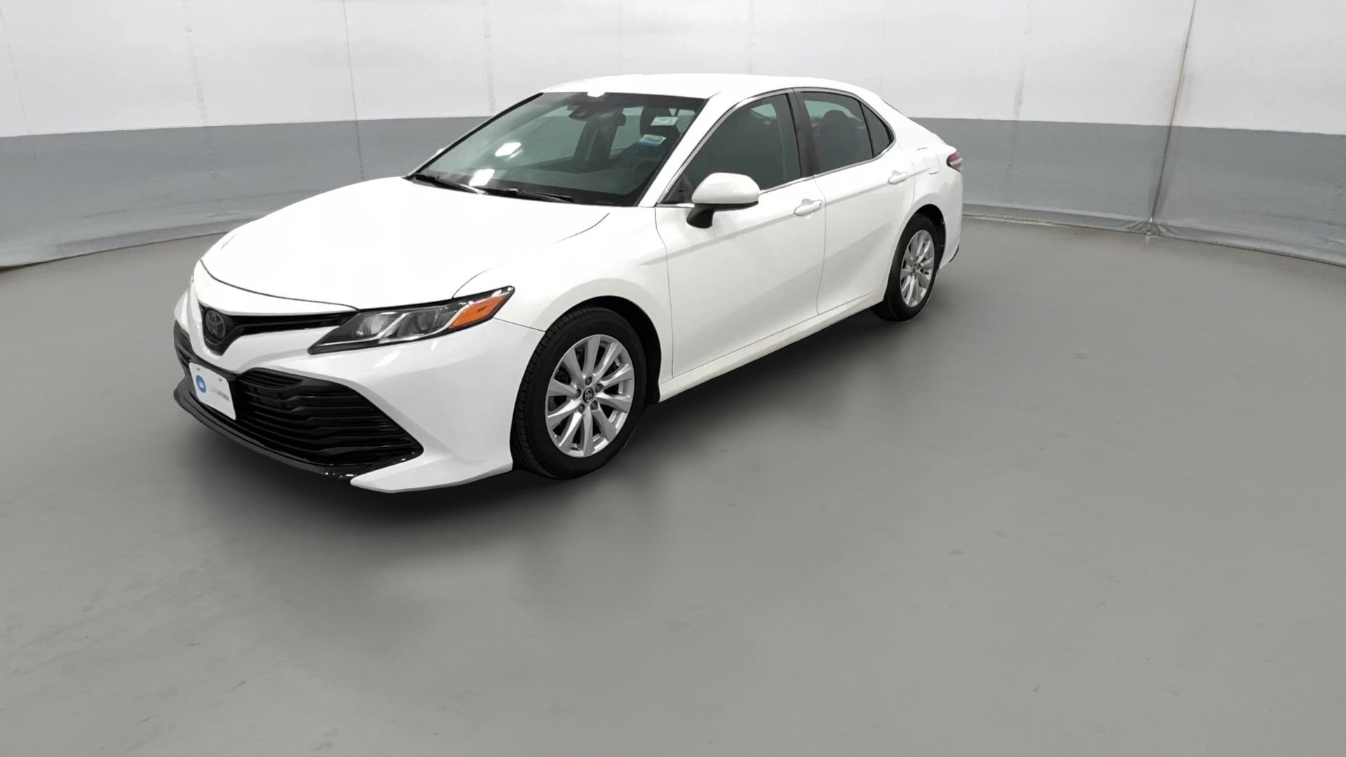 2018 Toyota Camry vehicle photo