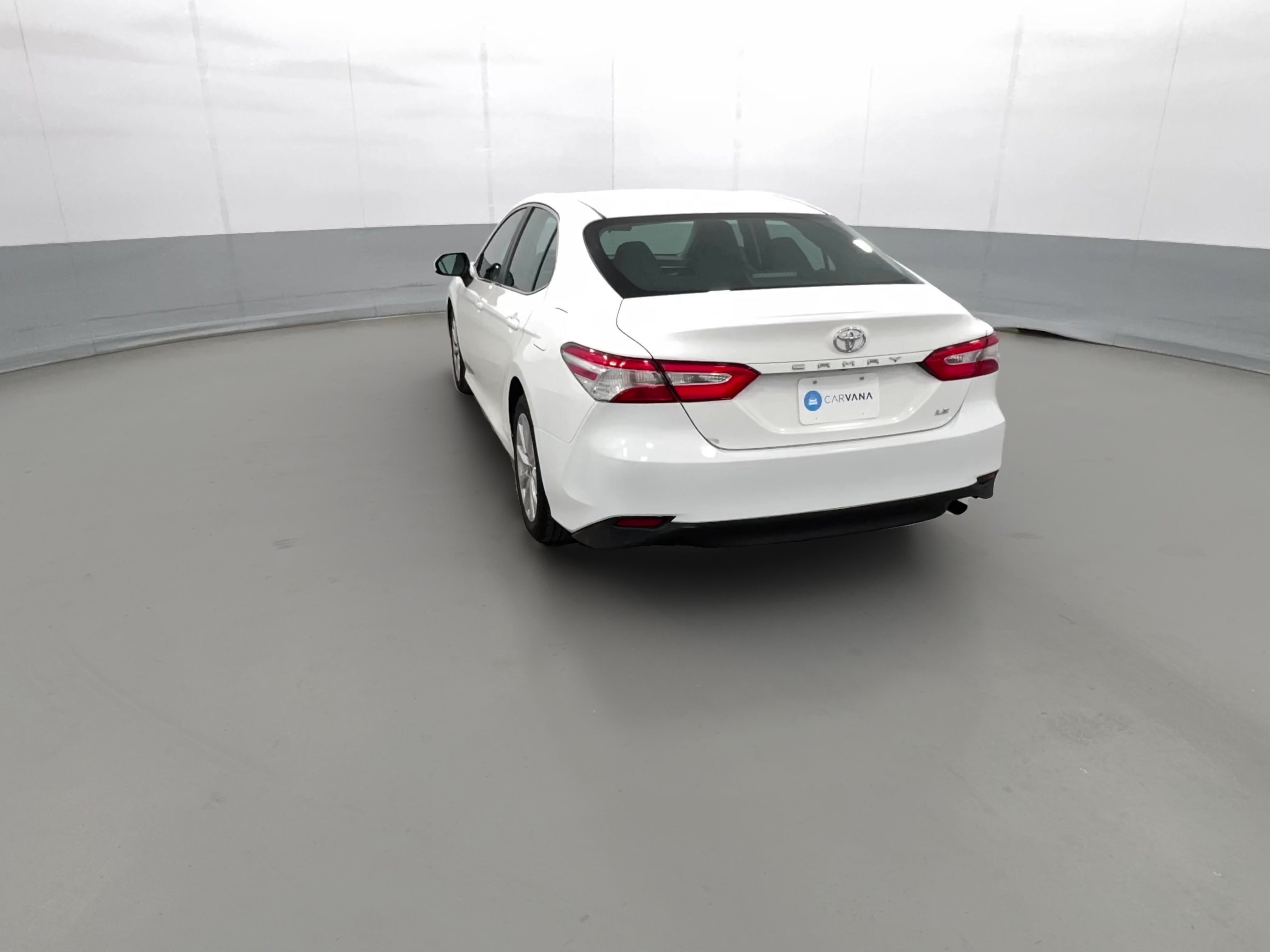 2018 Toyota Camry LE - Photo 30