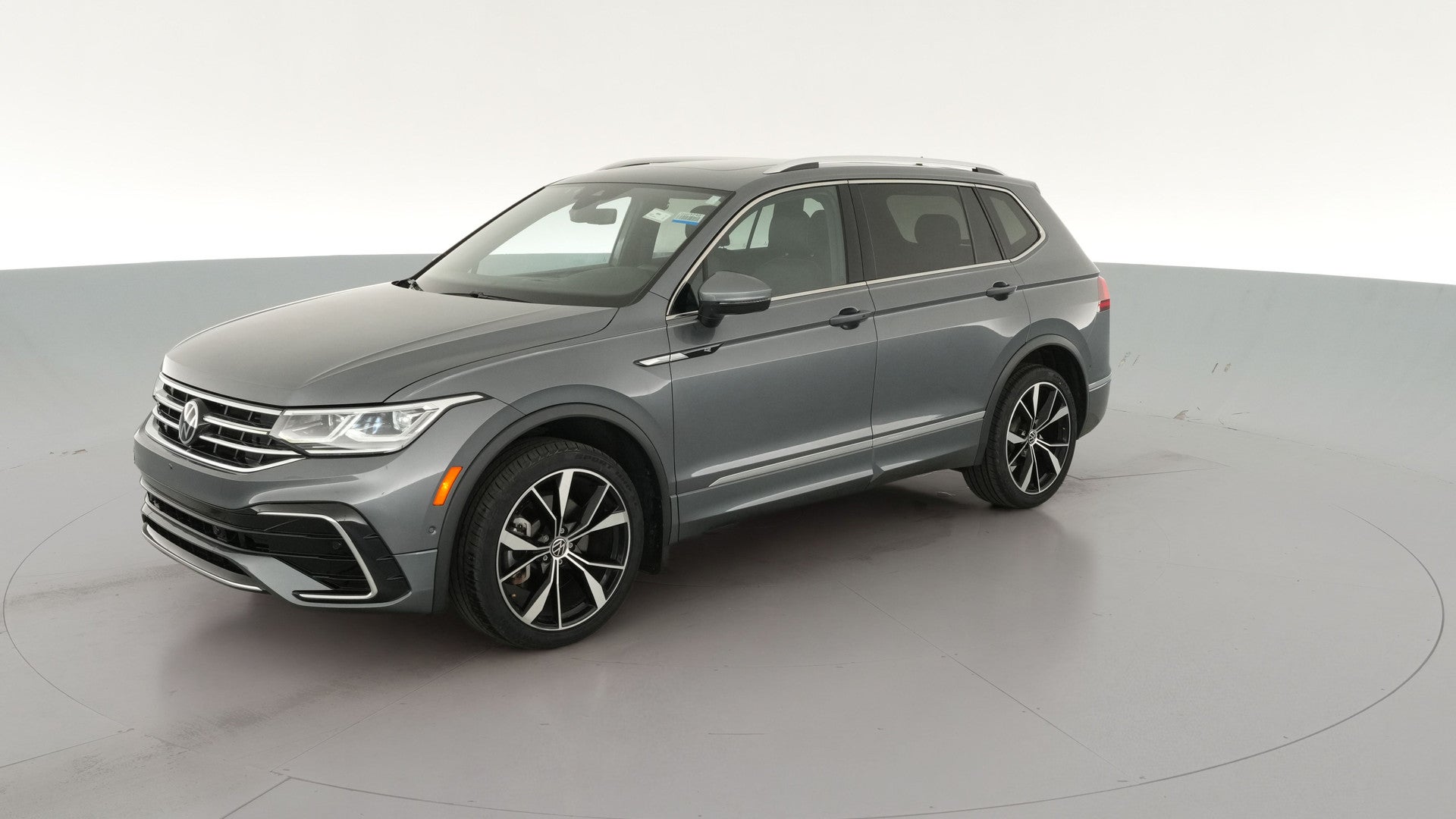 2022 Volkswagen Tiguan vehicle photo