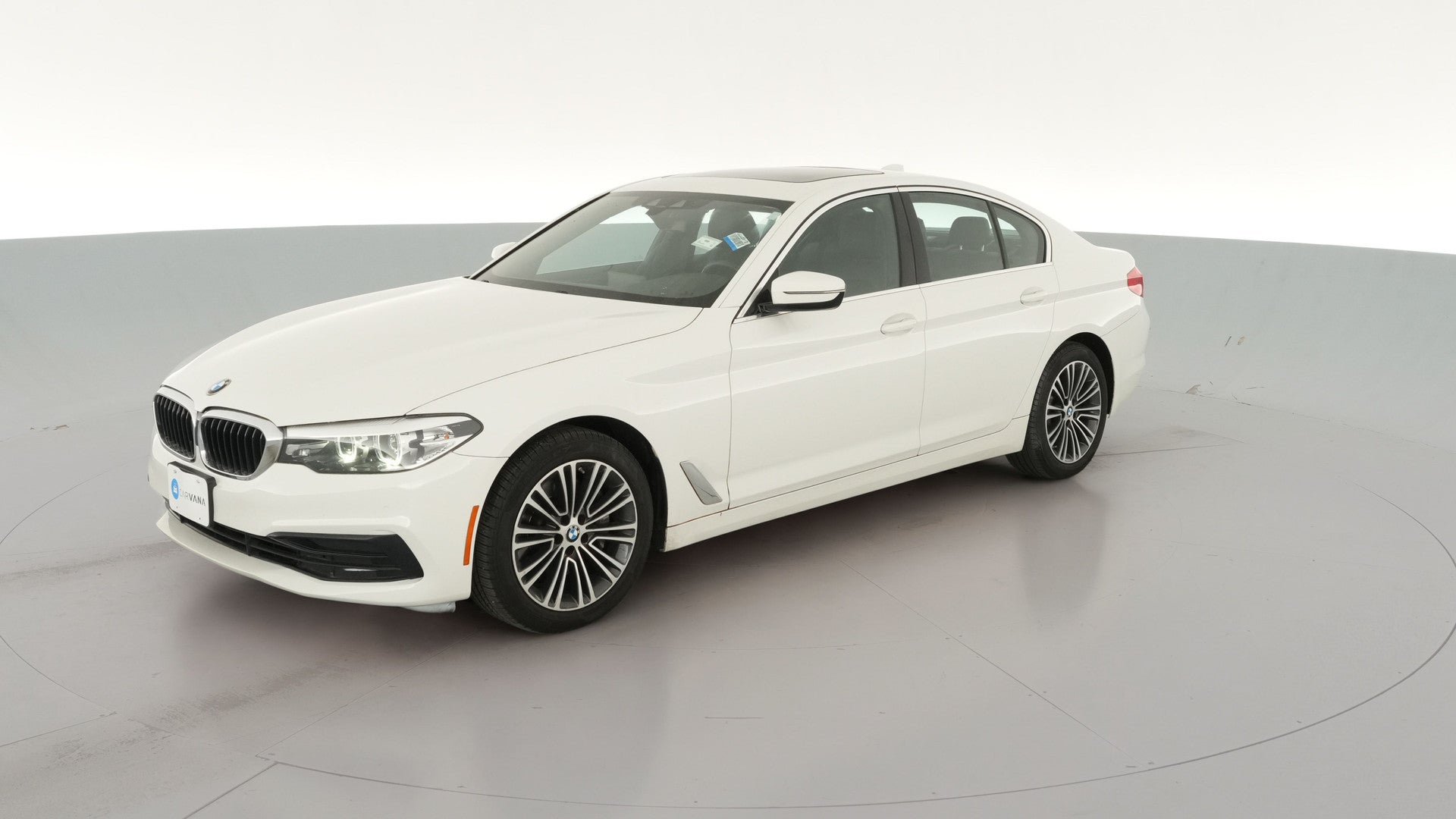 2019 BMW 5 Series vehicle photo