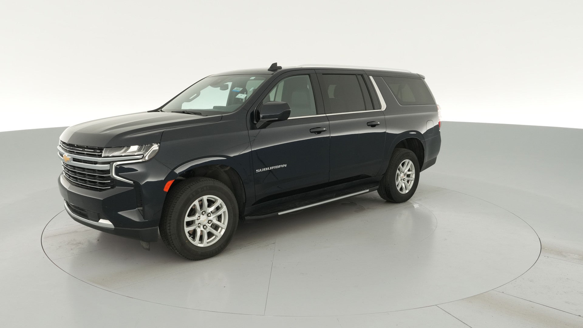 2024 Chevrolet Suburban vehicle photo