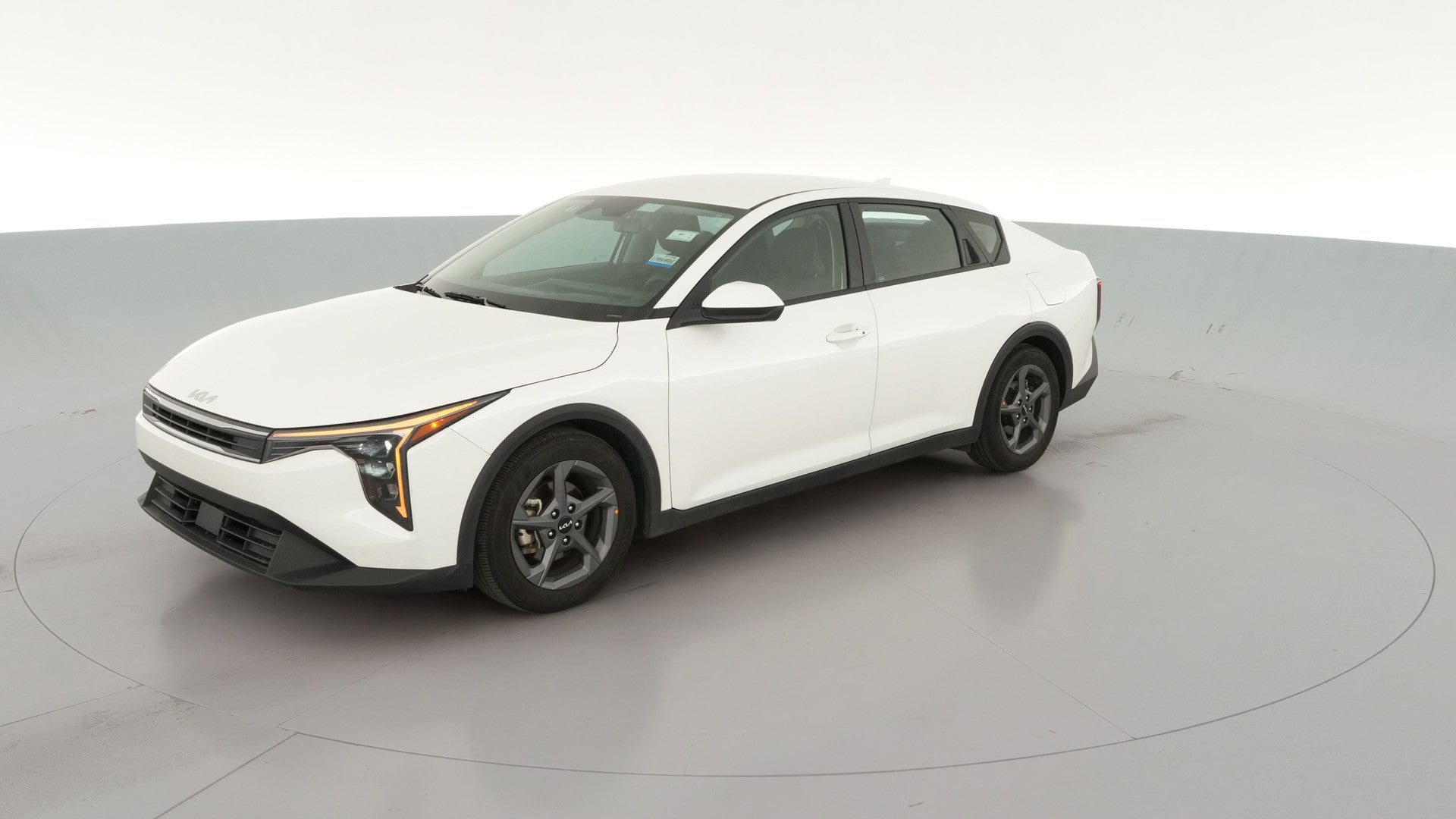 2025 Kia K4 vehicle photo