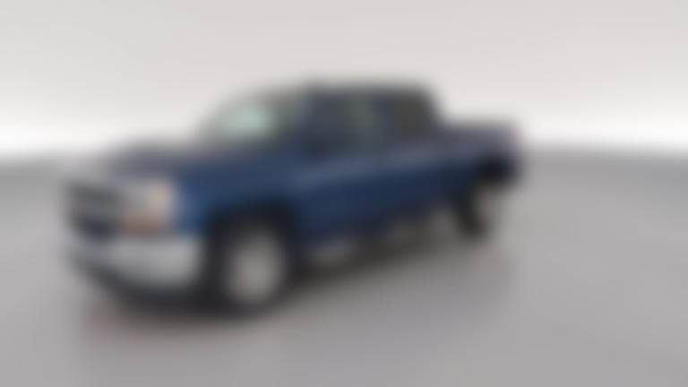 2018 Chevrolet Silverado 1500 Crew Cab vehicle photo