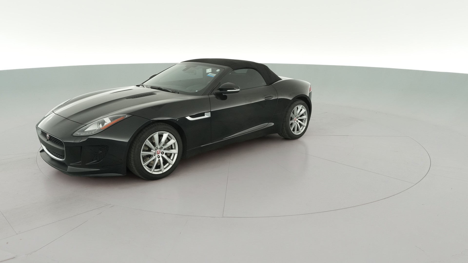 2017 Jaguar F-TYPE vehicle photo
