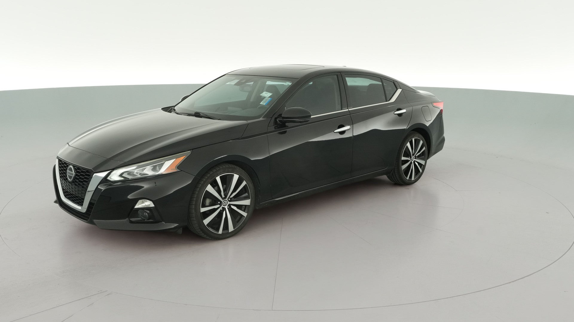 2019 Nissan Altima vehicle photo
