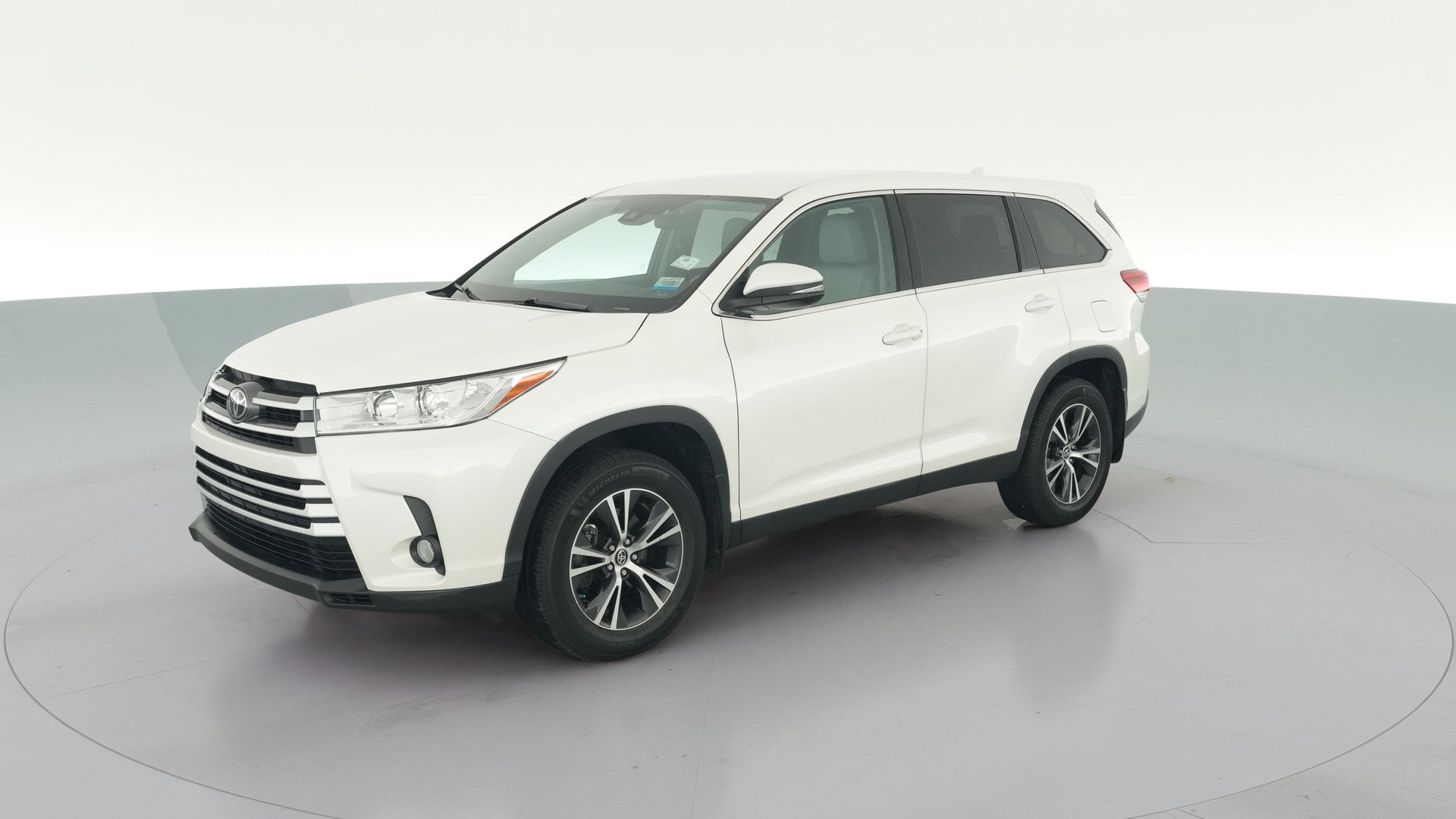2019 Toyota Highlander vehicle photo