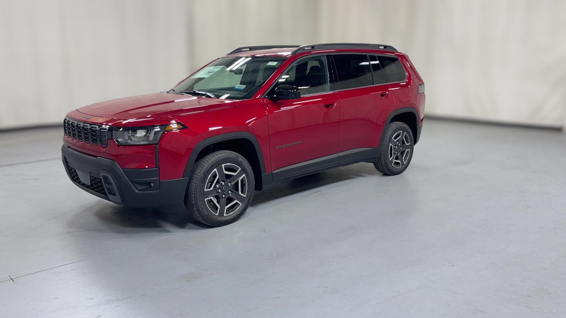 2026 Jeep Cherokee vehicle photo