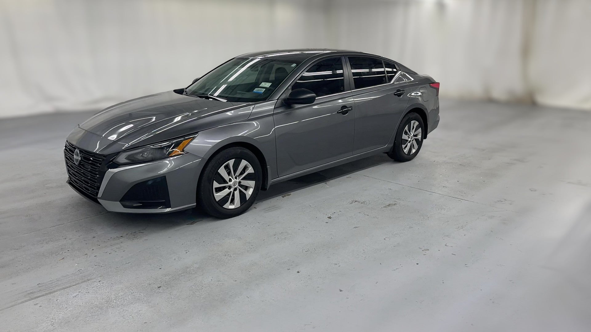 2024 Nissan Altima vehicle photo