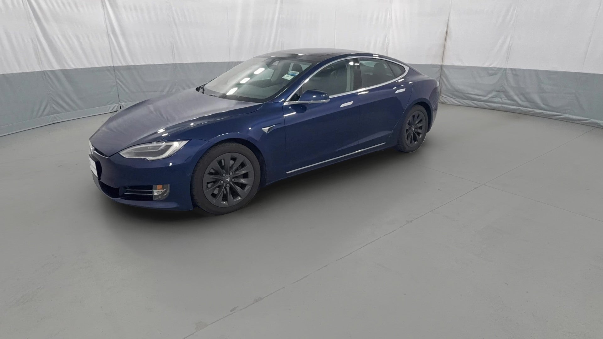 2018 Tesla Model S vehicle photo