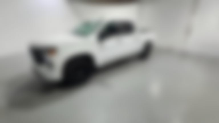 2022 Chevrolet Silverado 1500 Crew Cab vehicle photo