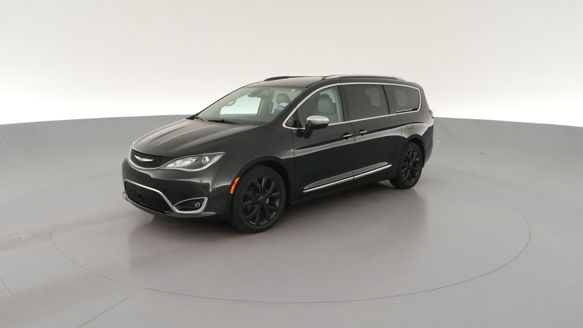 2017 Chrysler Pacifica vehicle photo