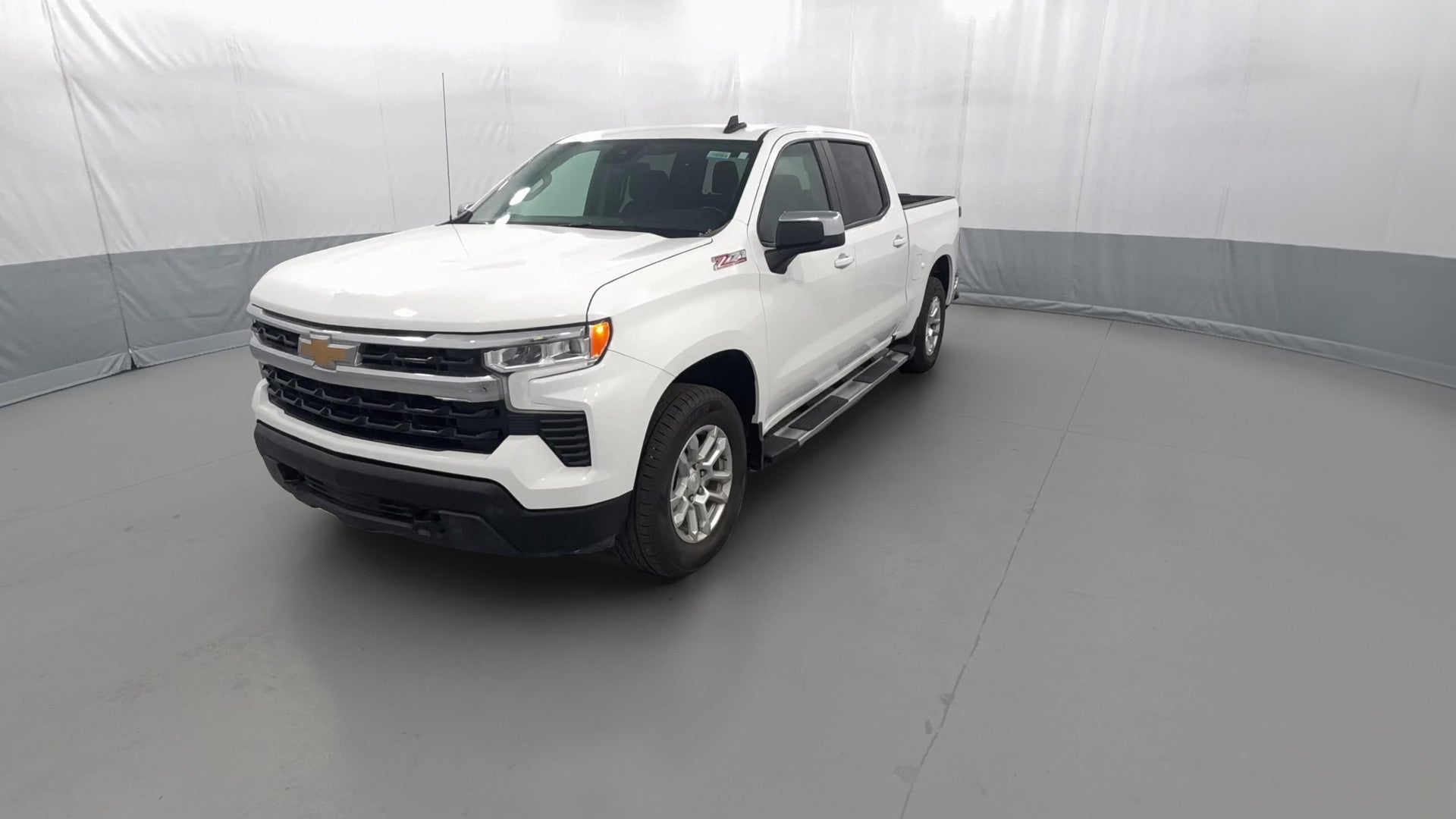 2025 Chevrolet Silverado 1500 Crew Cab vehicle photo