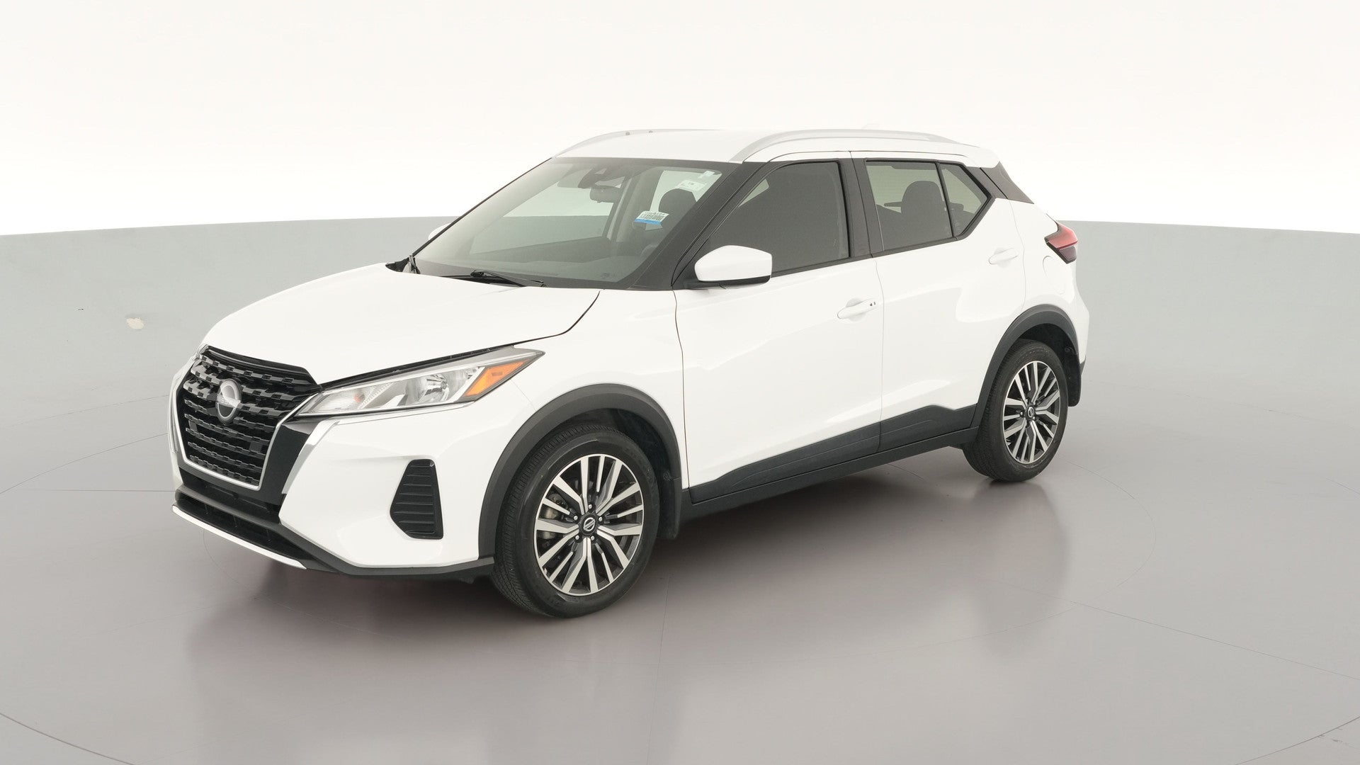 2023 Nissan Kicks vehicle photo