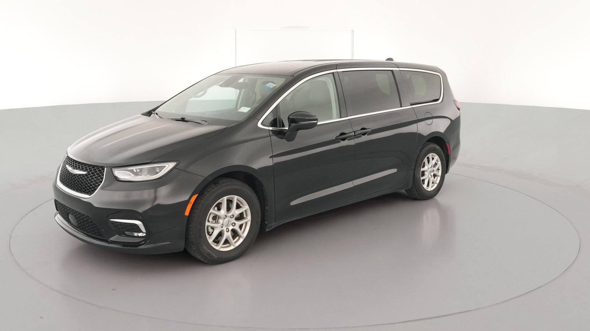 2023 Chrysler Pacifica vehicle photo