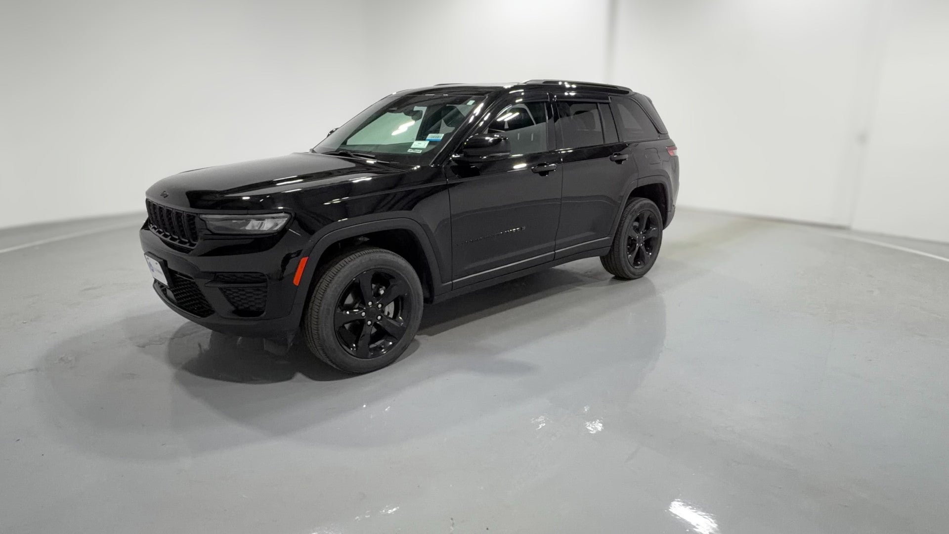 2023 Jeep Grand Cherokee vehicle photo