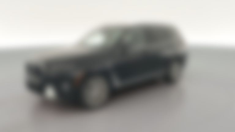 2025 BMW X7 vehicle photo