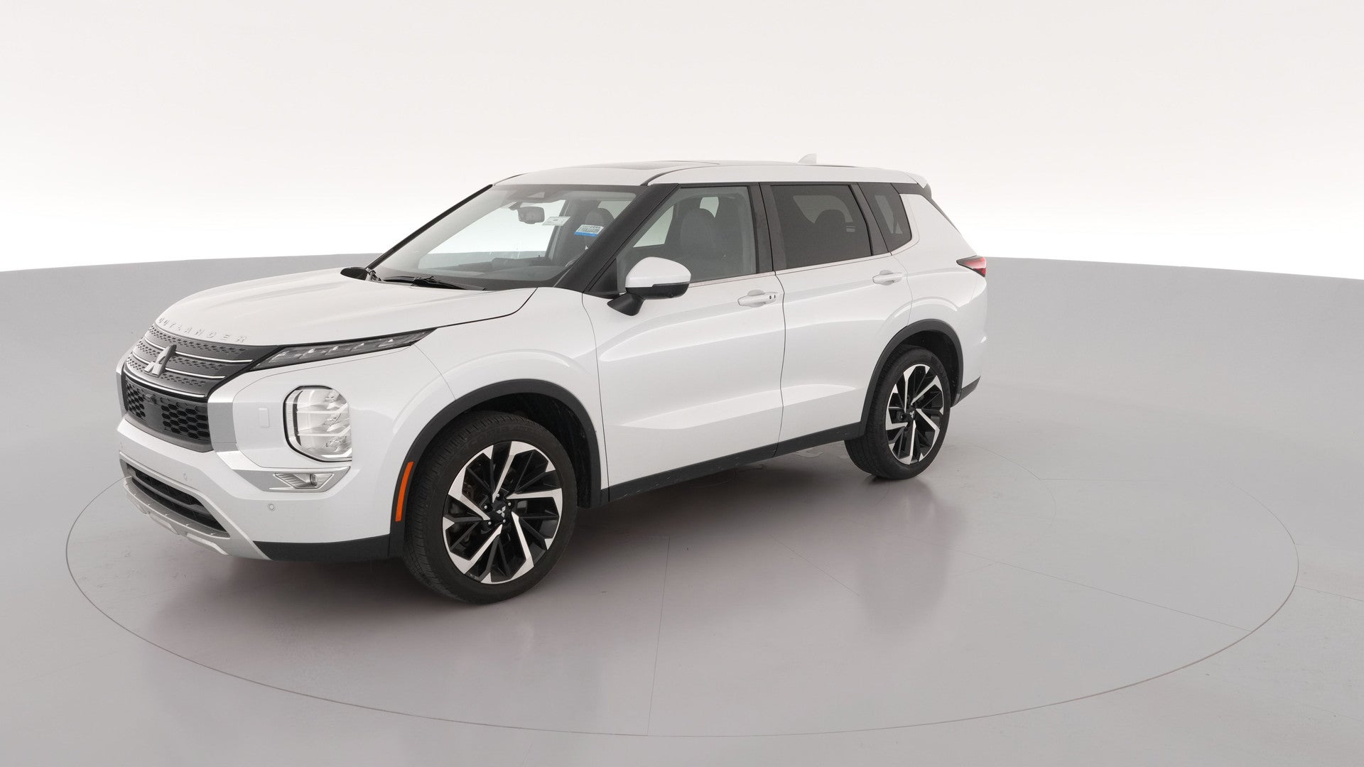 2024 Mitsubishi Outlander vehicle photo