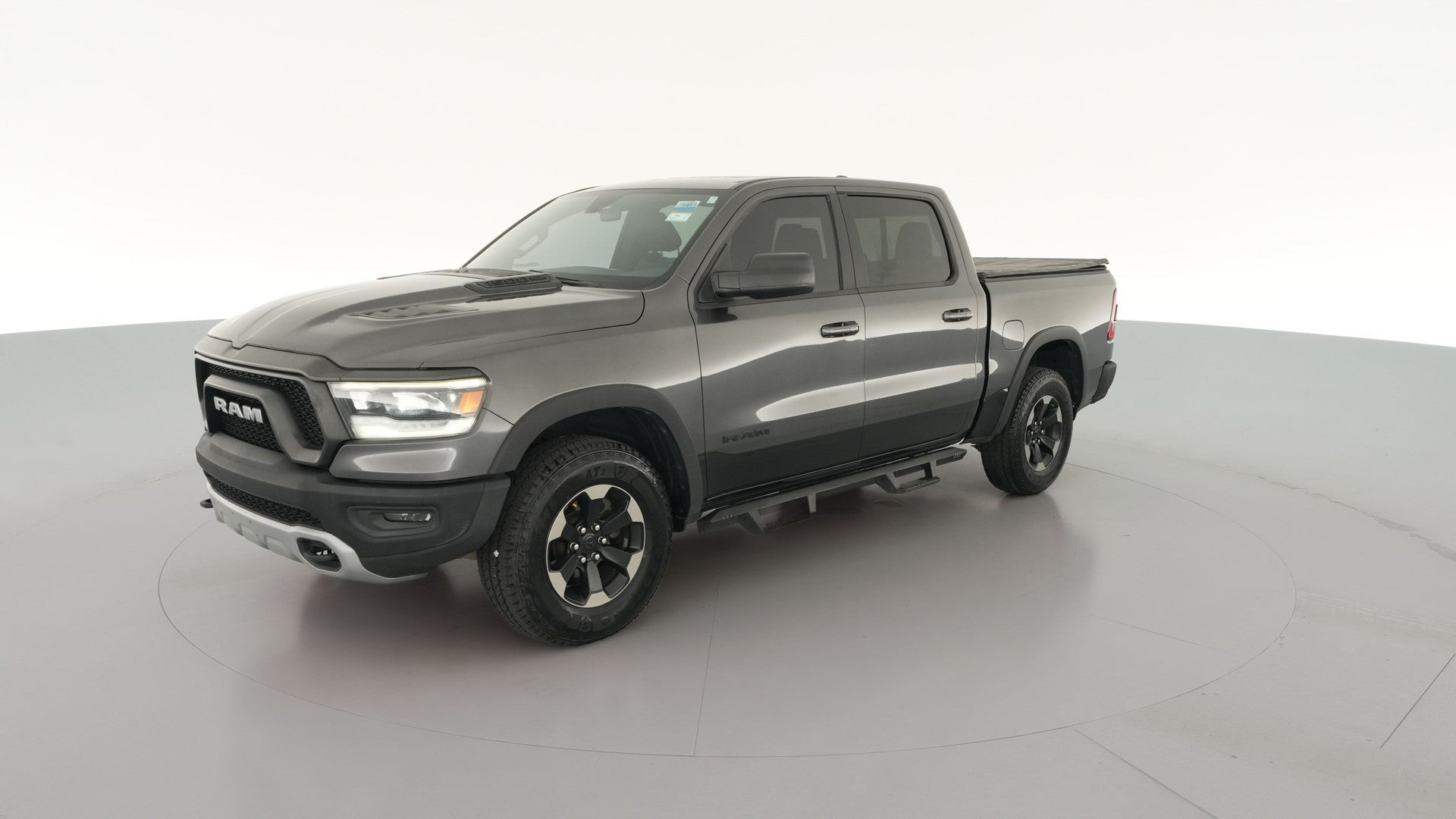 2019 Ram 1500 Crew Cab vehicle photo
