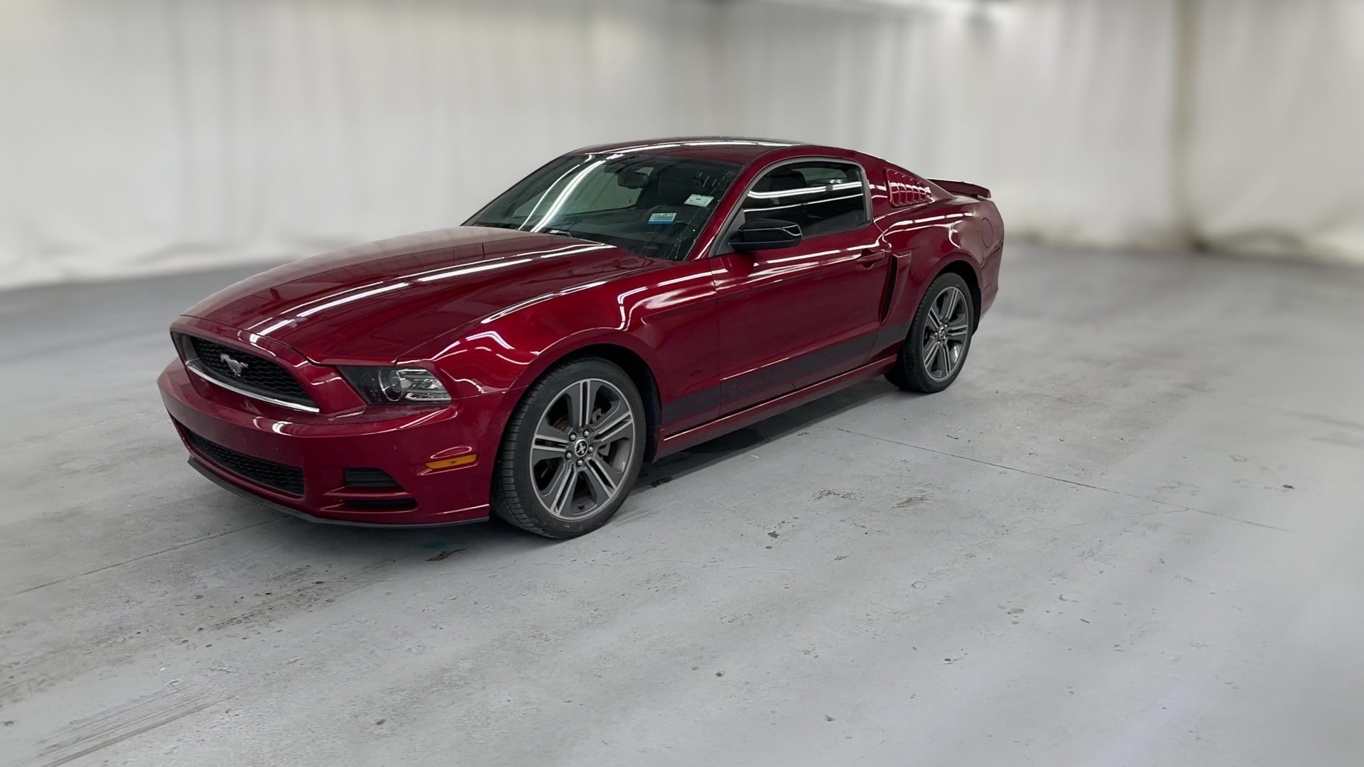 2014 Ford Mustang vehicle photo