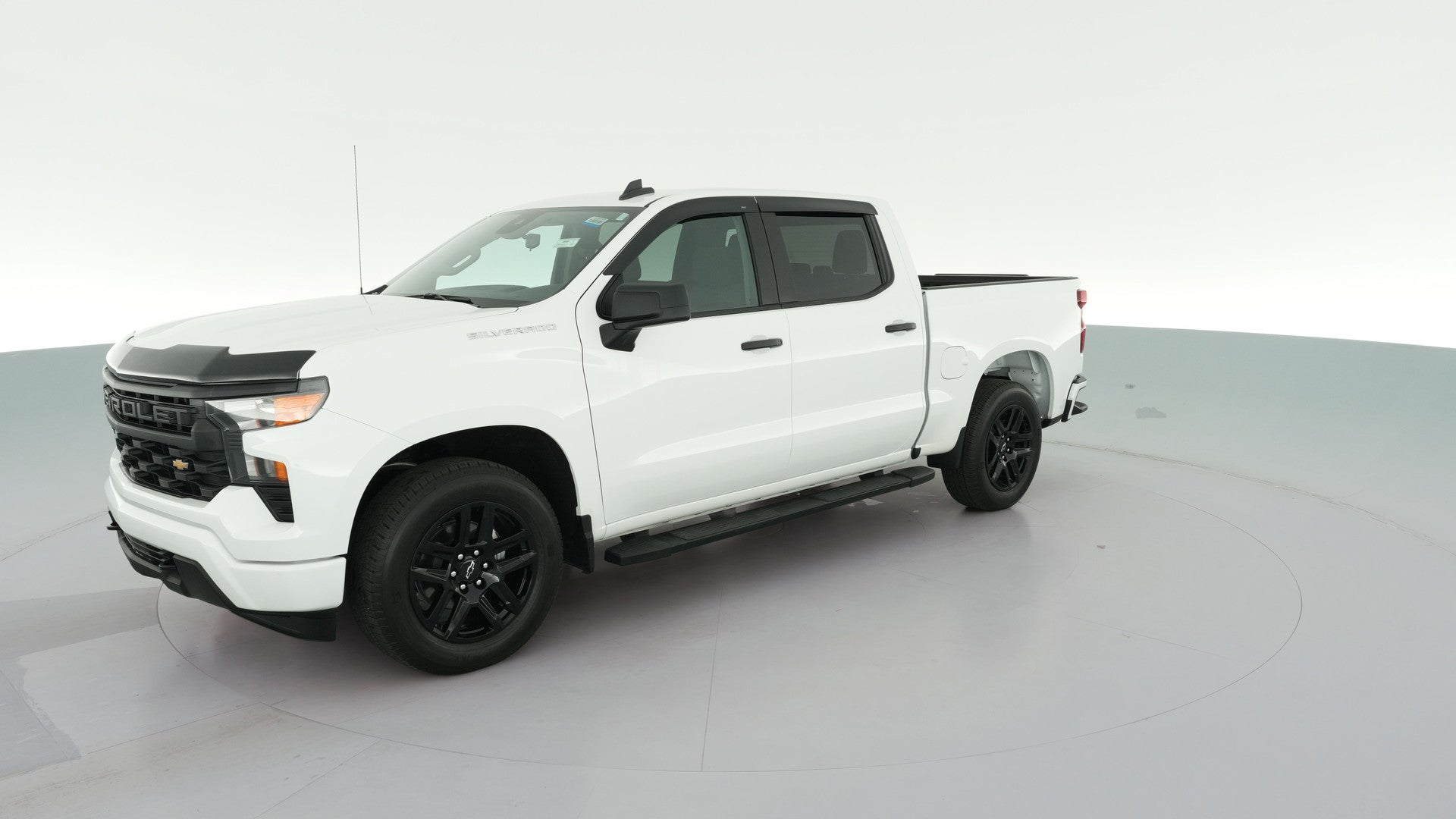 2022 Chevrolet Silverado 1500 Crew Cab vehicle photo