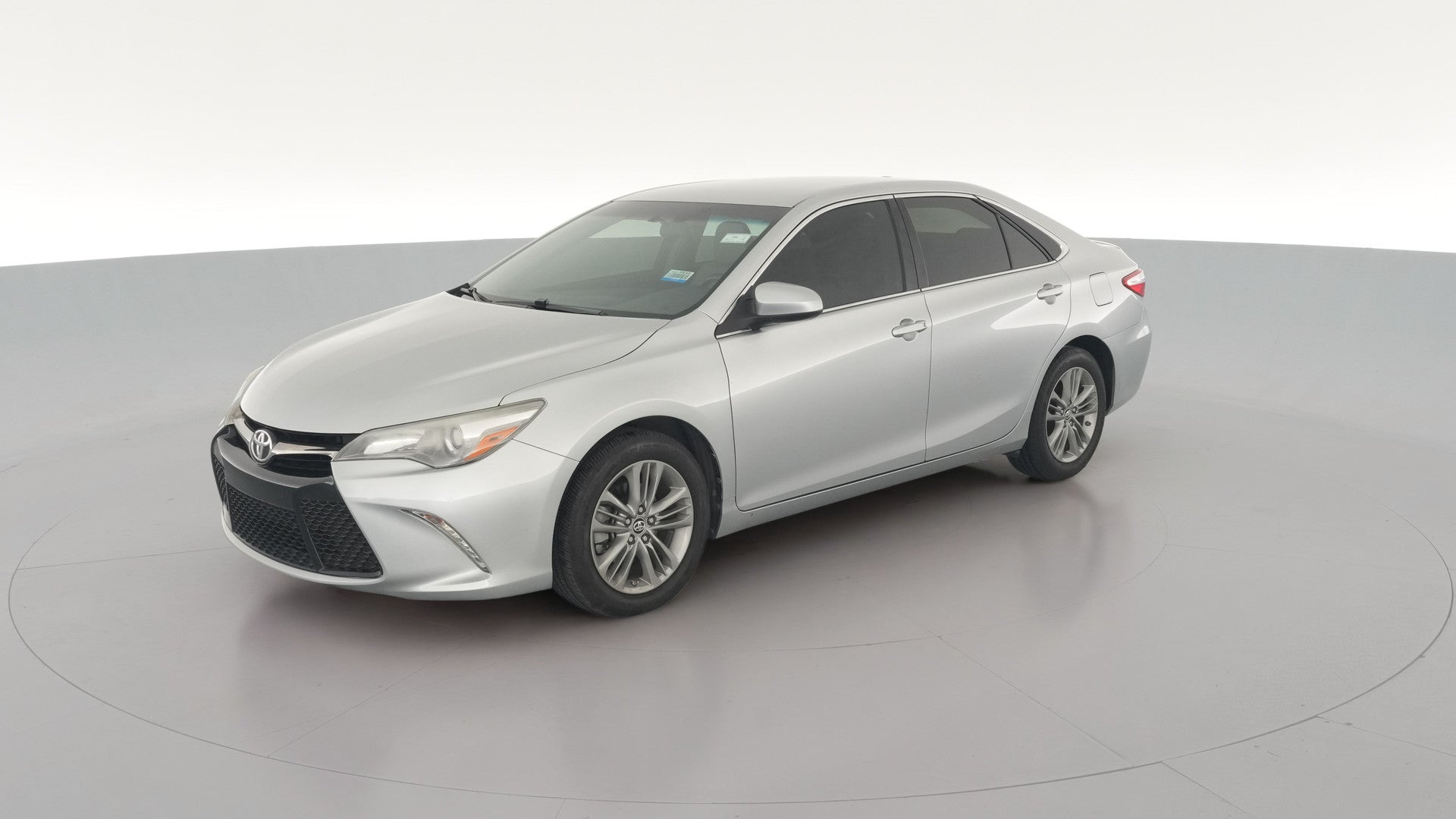 2015 Toyota Camry vehicle photo