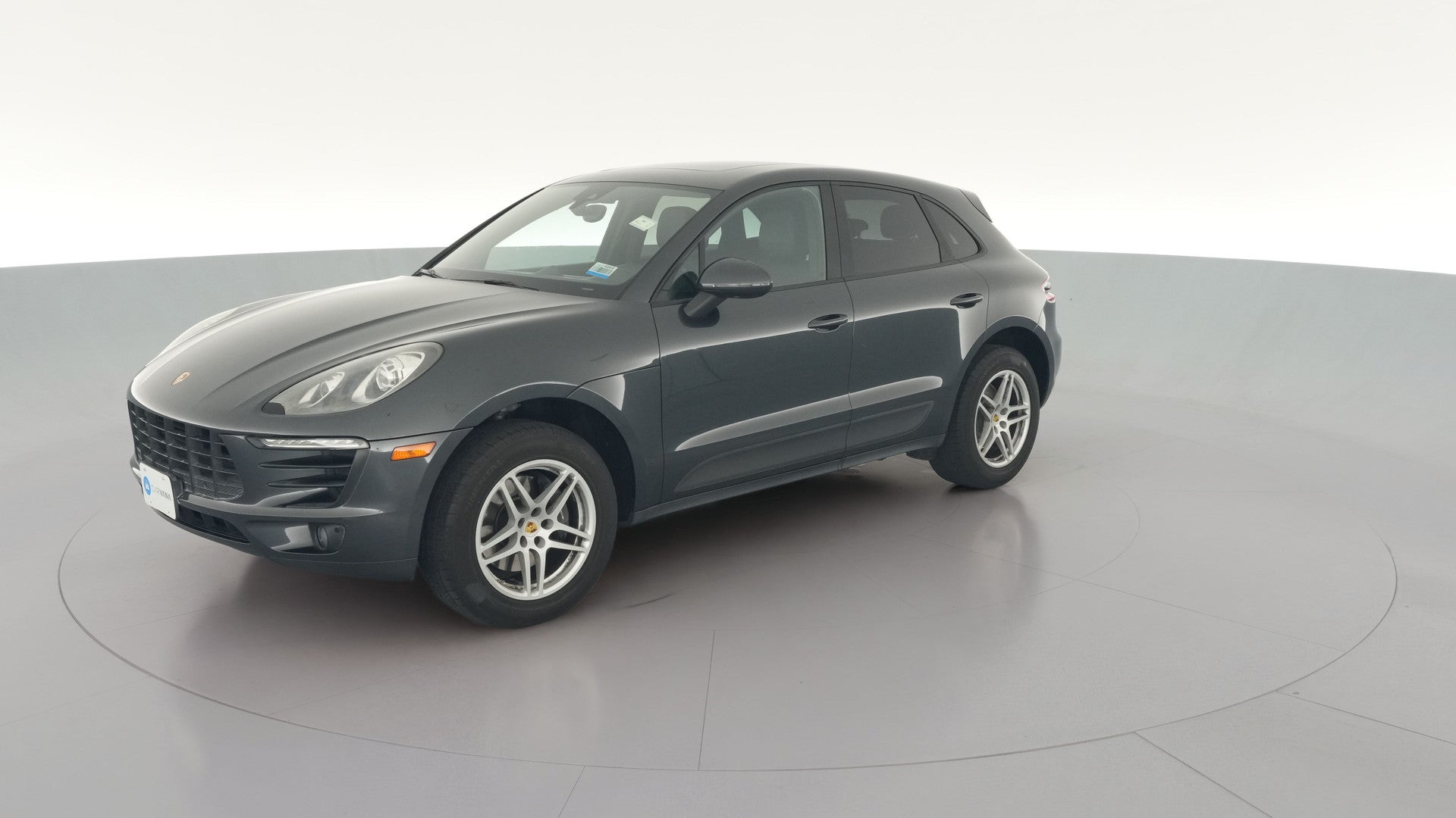 2017 Porsche Macan vehicle photo