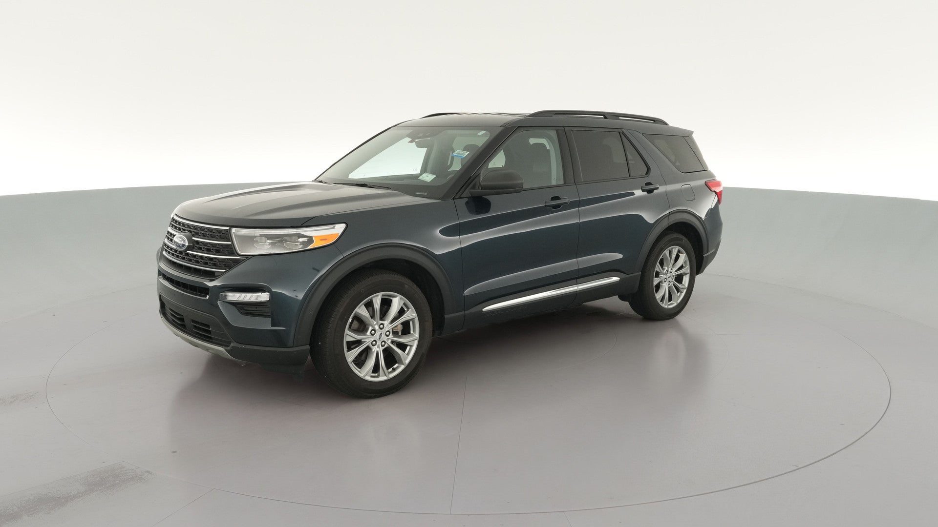 2024 Ford Explorer vehicle photo