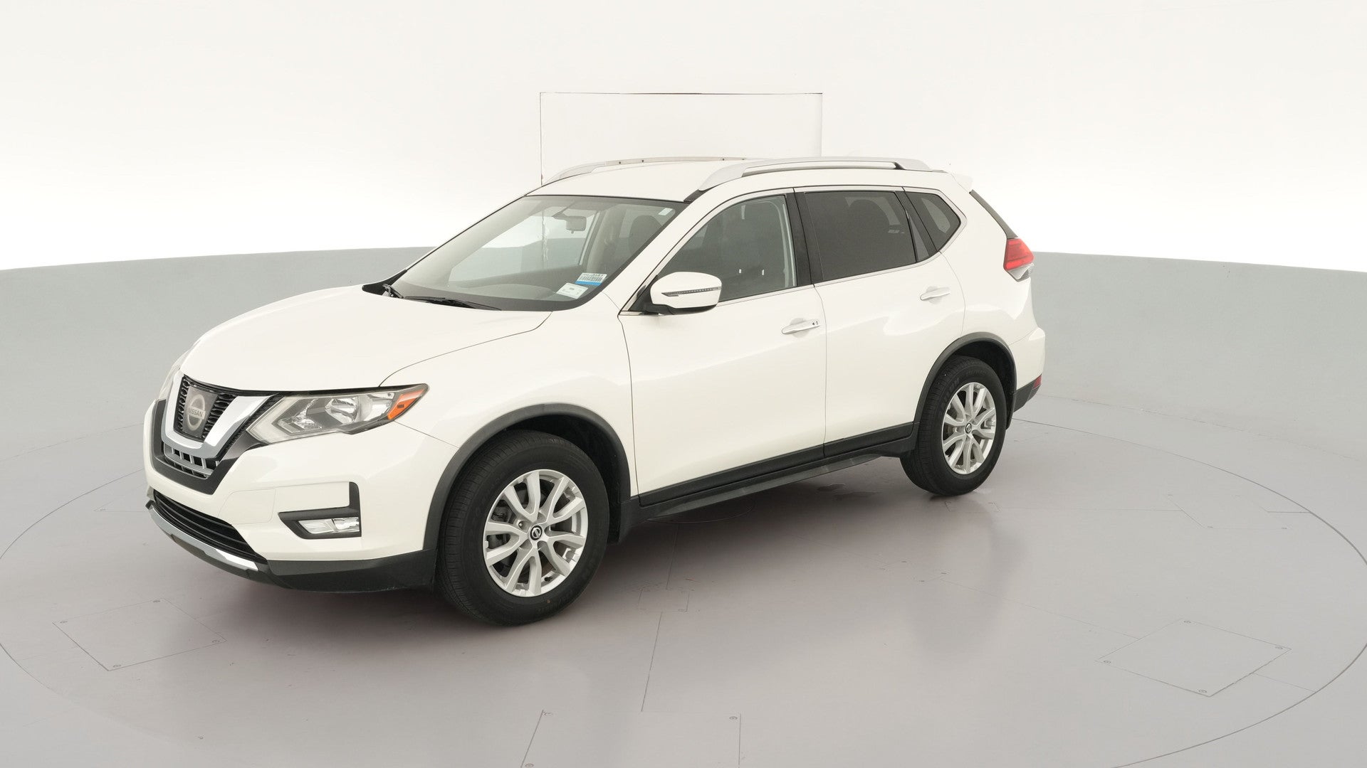 2017 Nissan Rogue vehicle photo