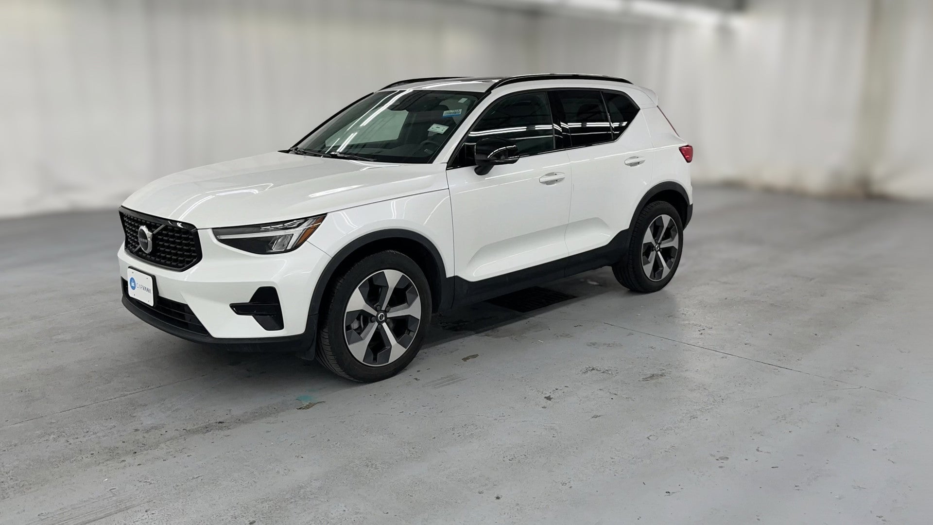 2024 Volvo XC40 vehicle photo