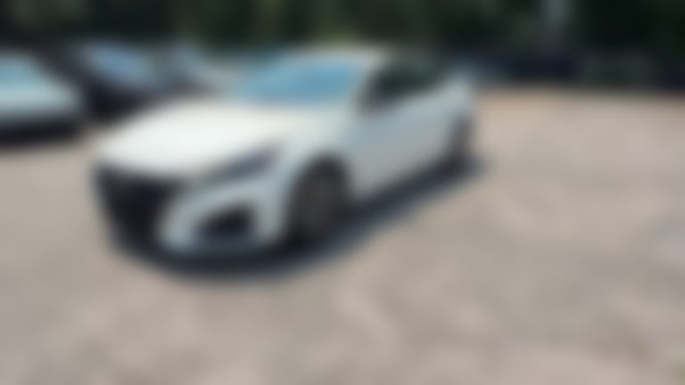 2025 Nissan Altima vehicle photo