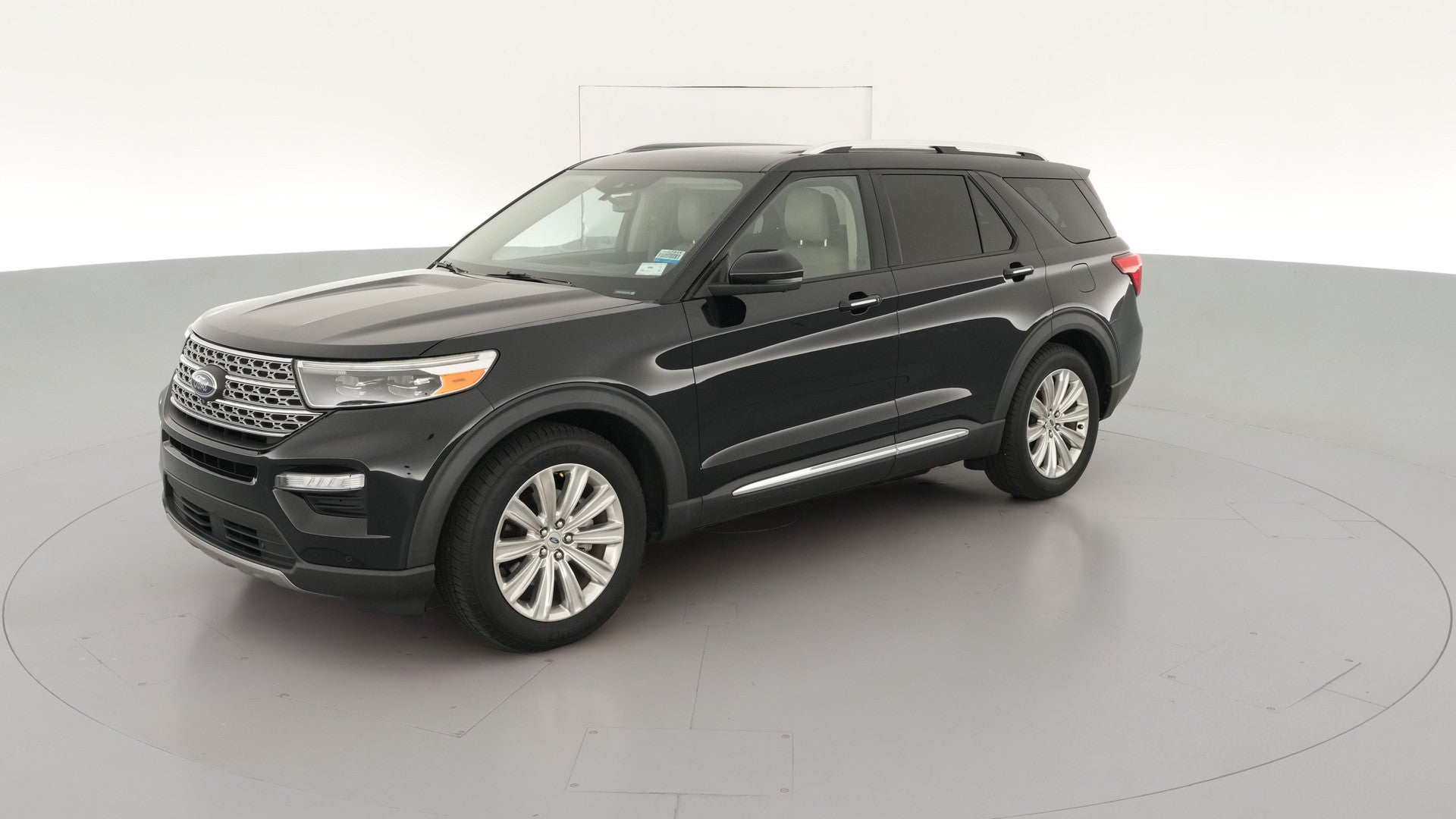 2020 Ford Explorer vehicle photo