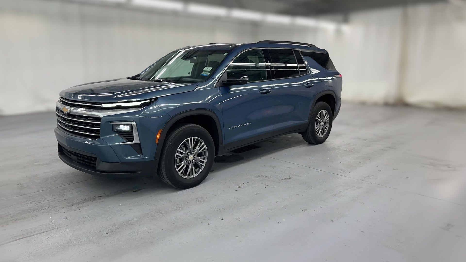 2025 Chevrolet Traverse vehicle photo
