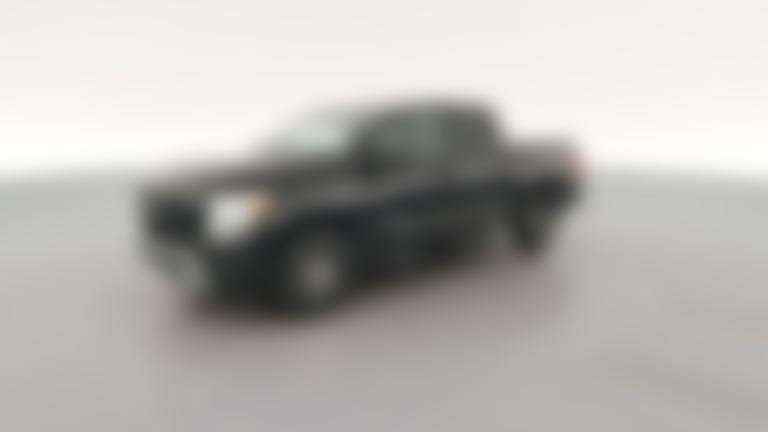 2022 Nissan Titan Crew Cab vehicle photo