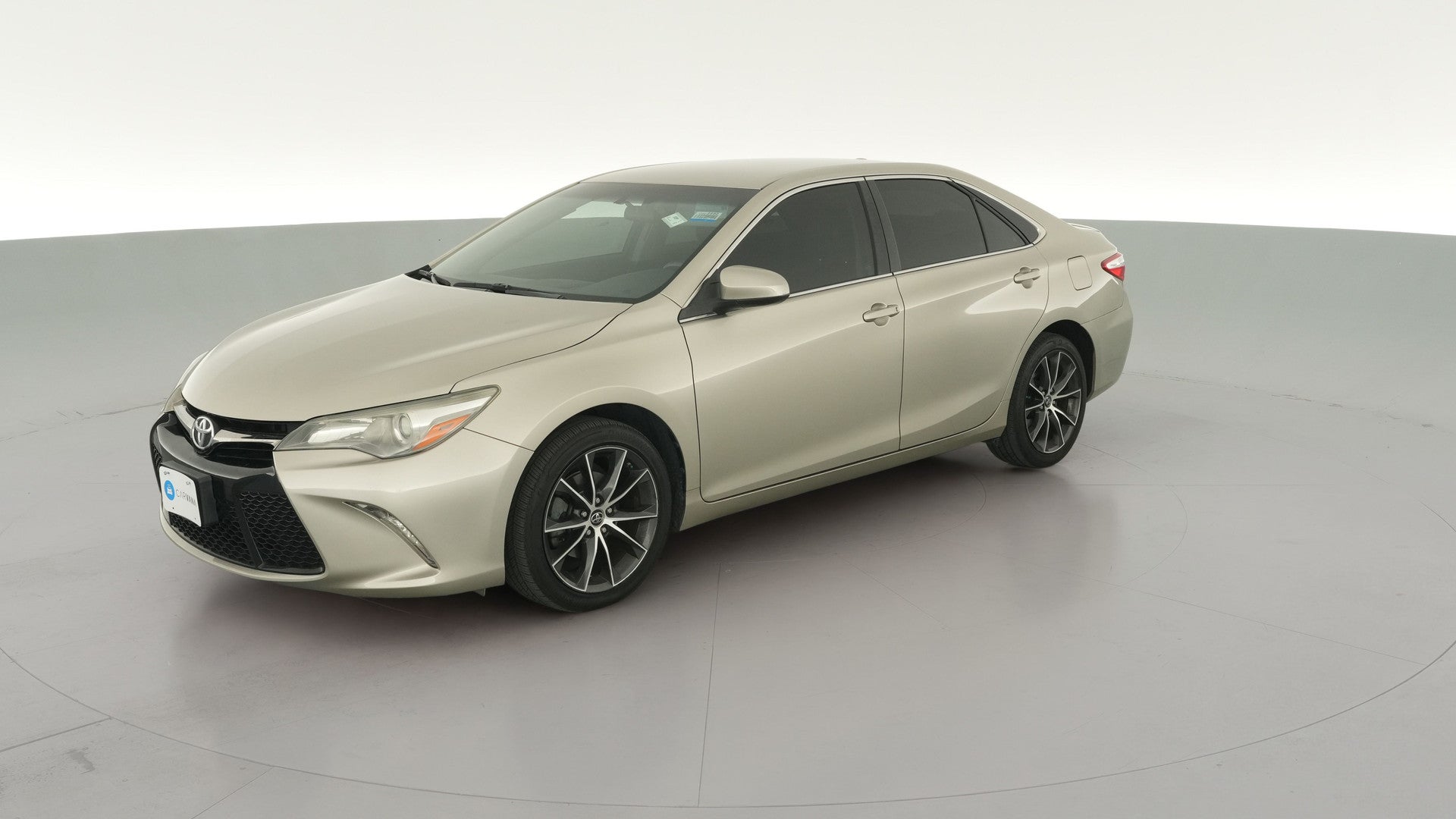2015 Toyota Camry vehicle photo