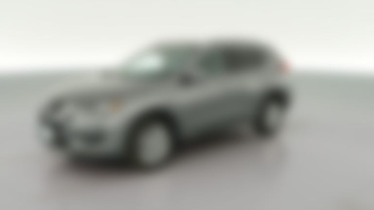 2018 Nissan Rogue vehicle photo