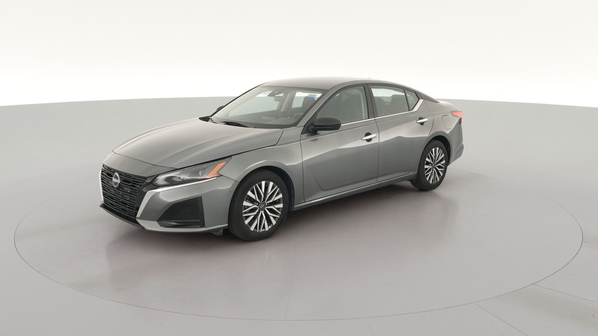 2025 Nissan Altima vehicle photo