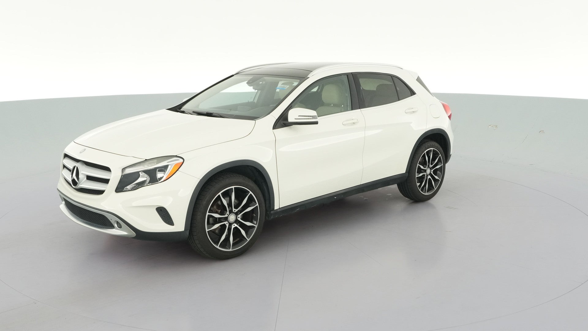 2015 Mercedes-Benz GLA-Class vehicle photo