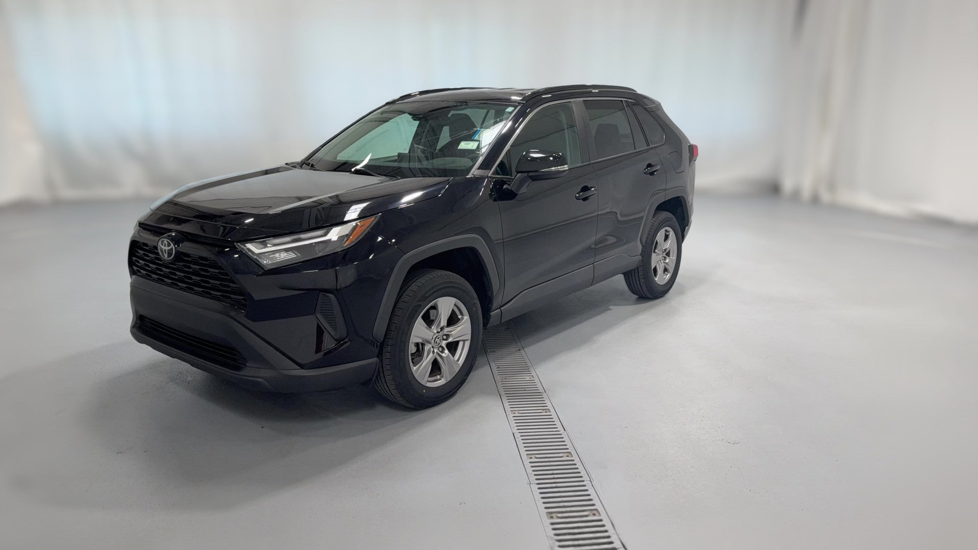 2023 Toyota RAV4 vehicle photo