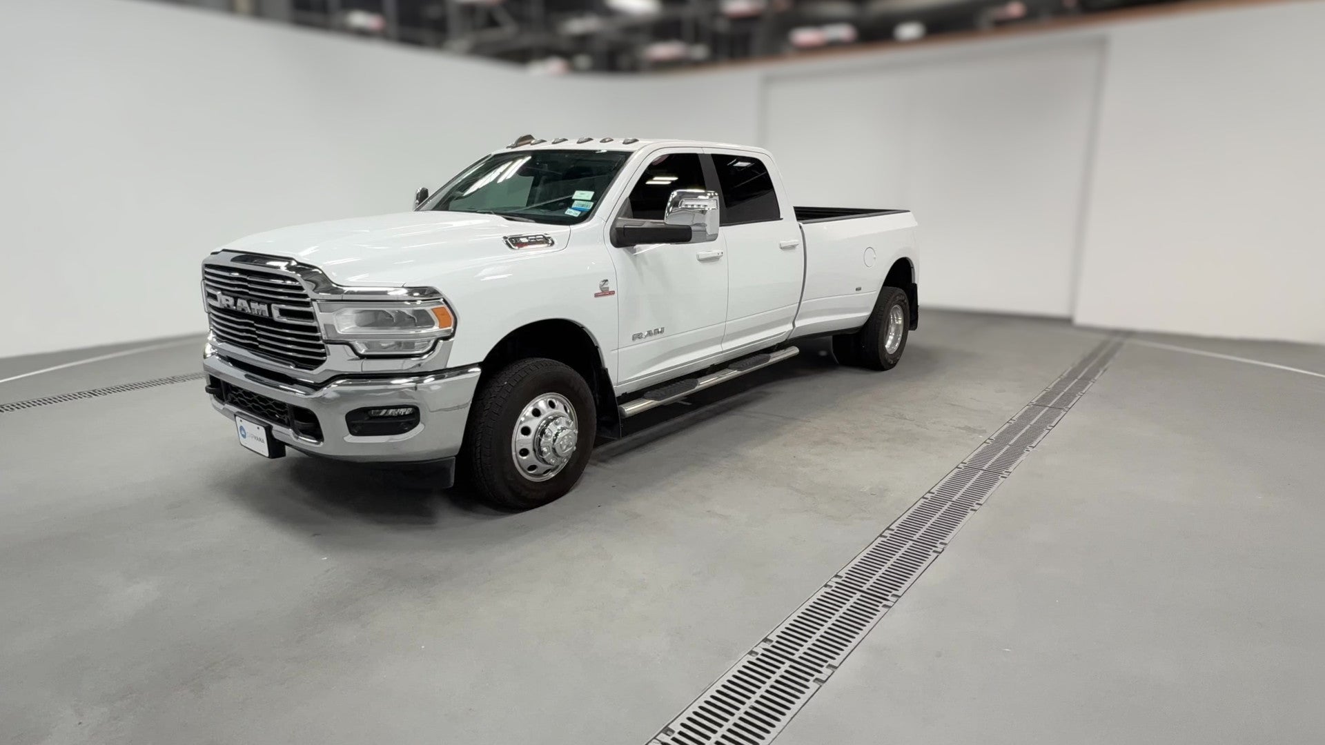 2024 Ram 3500 Crew Cab vehicle photo