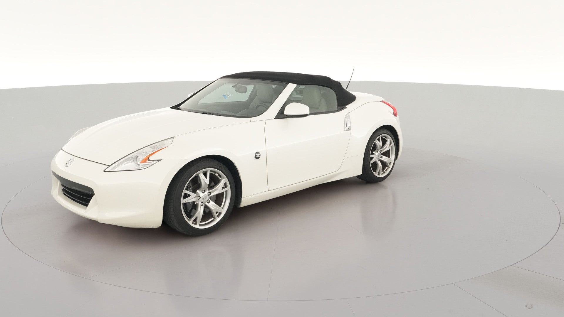 2010 Nissan 370Z vehicle photo