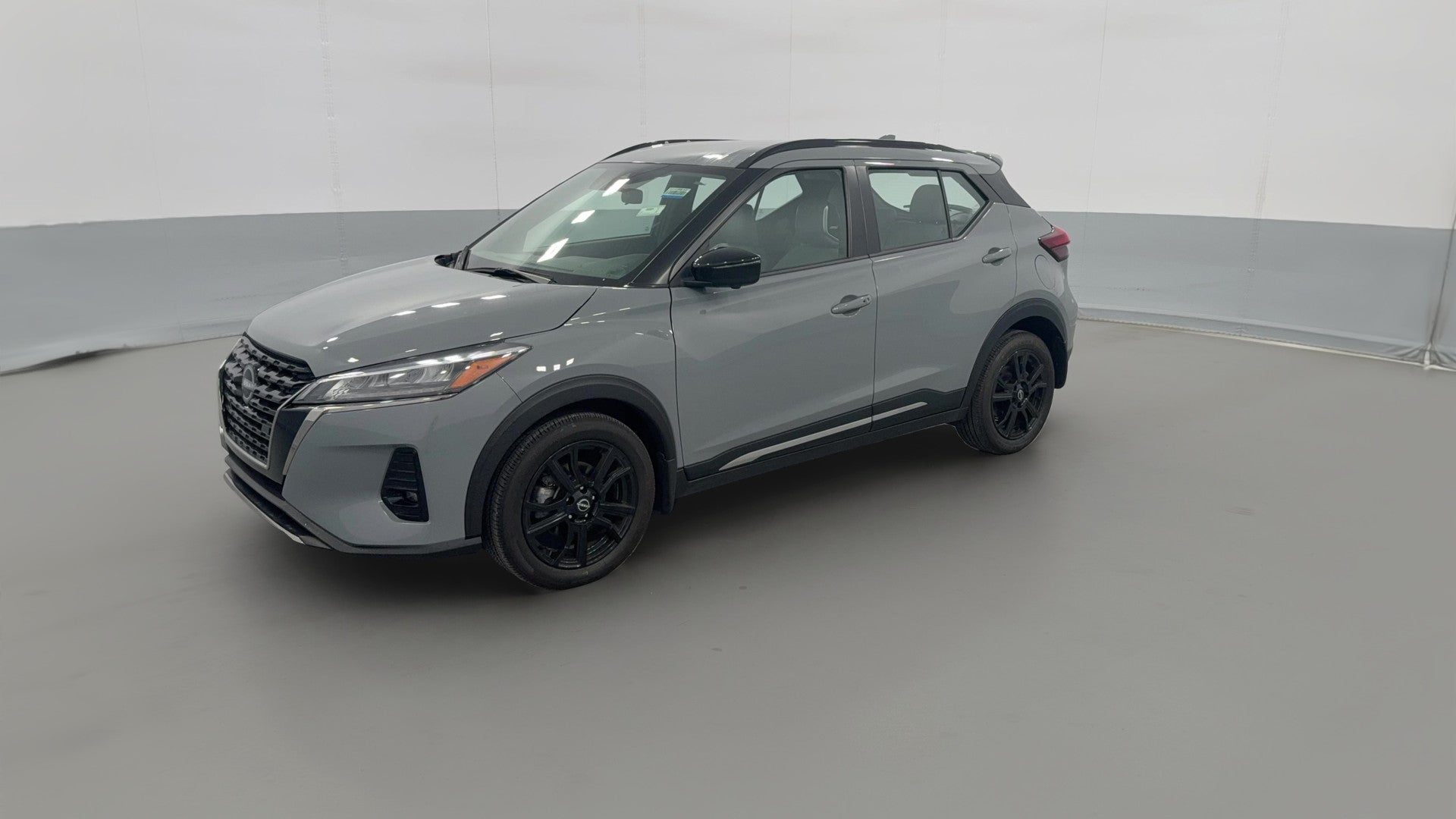 2024 Nissan Kicks vehicle photo