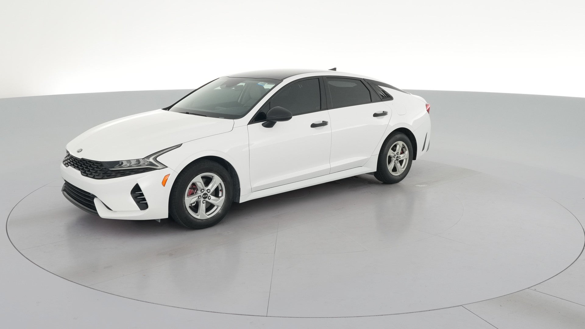 2021 Kia K5 vehicle photo