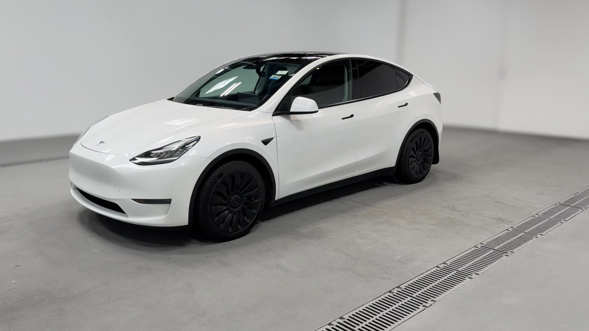 2020 Tesla Model Y vehicle photo
