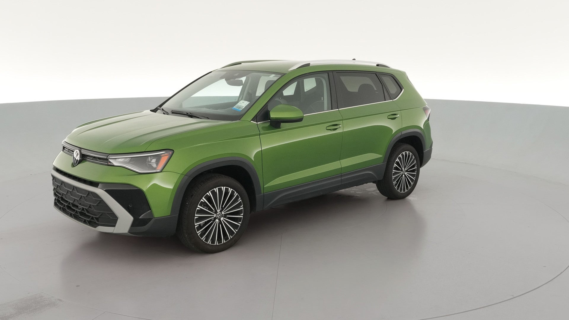 2025 Volkswagen Taos vehicle photo