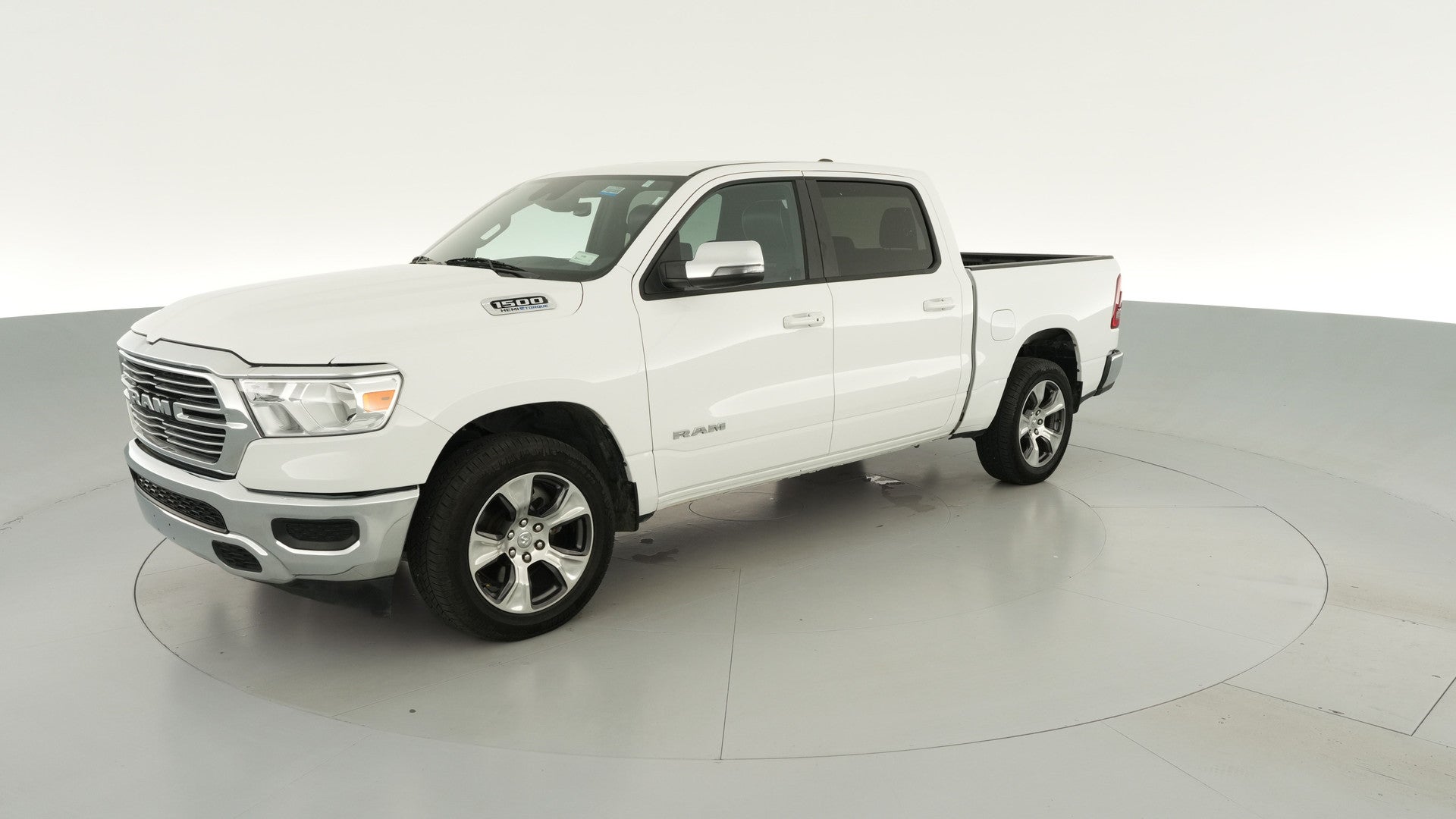 2024 Ram 1500 Crew Cab vehicle photo