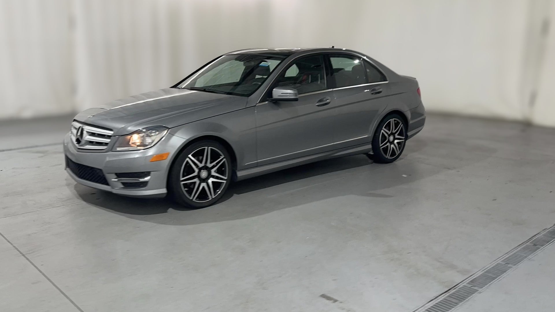 2013 Mercedes-Benz C-Class vehicle photo