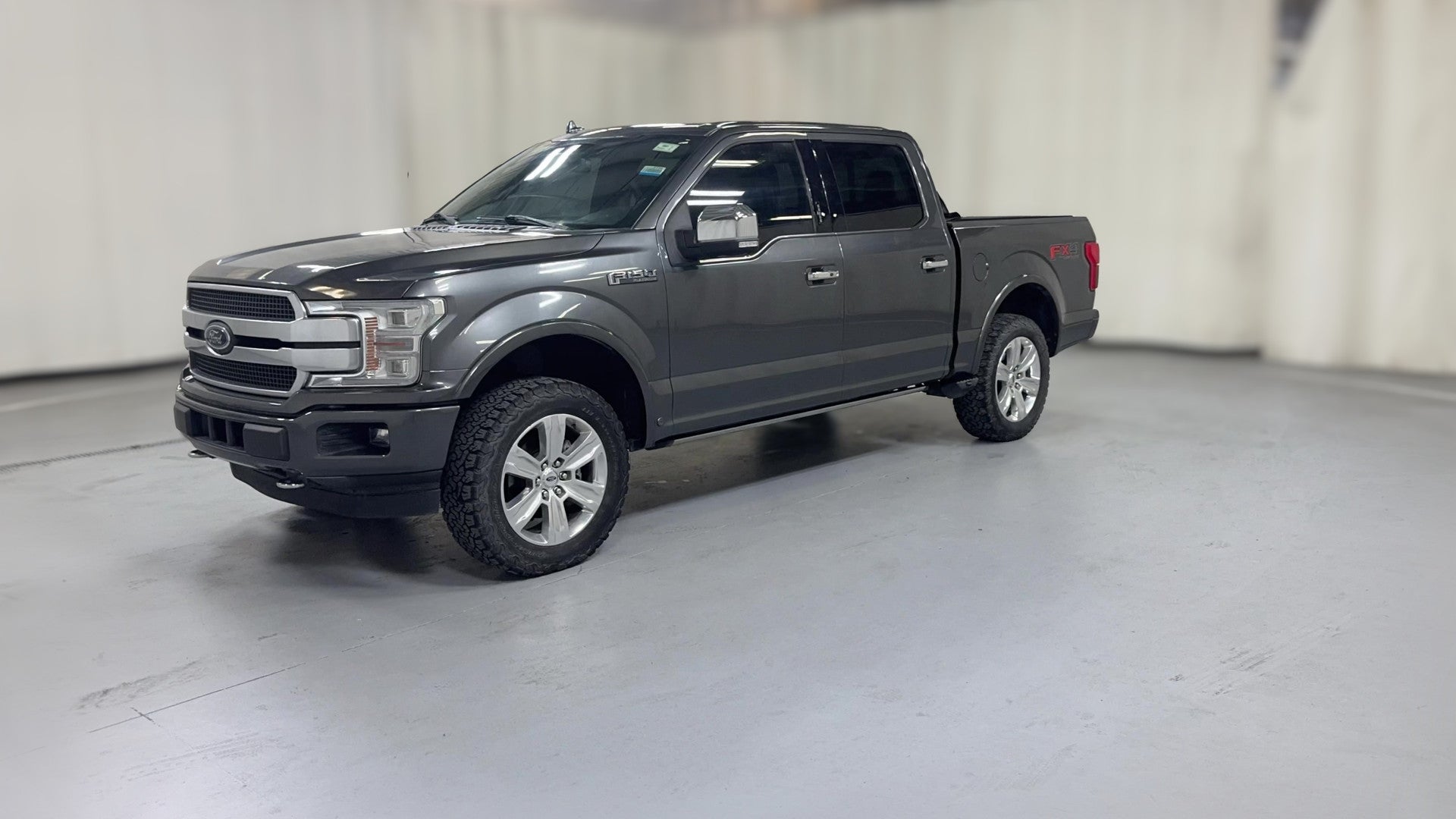 2018 Ford F150 SuperCrew Cab vehicle photo