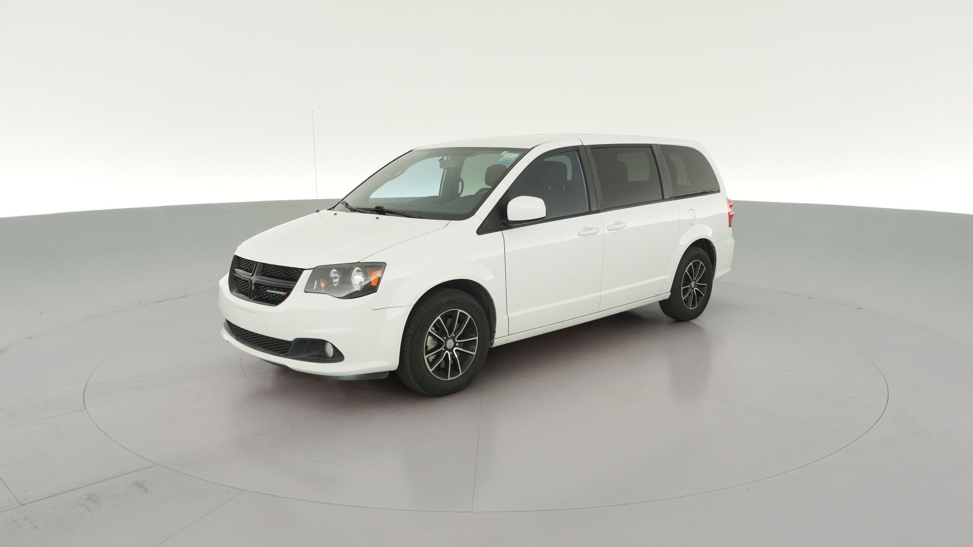 2018 Dodge Grand Caravan Passenger vehicle photo