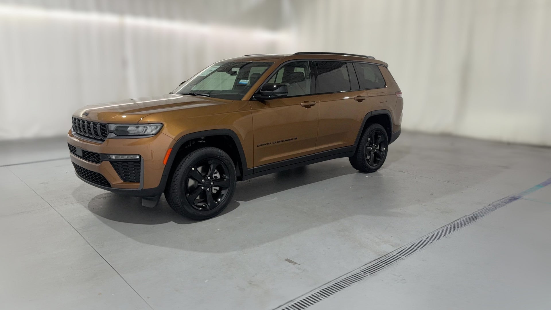 2026 Jeep Grand Cherokee L vehicle photo